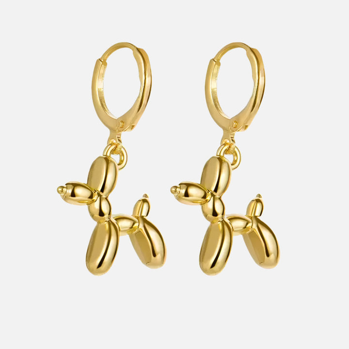 Boucles d'oreilles Huggie en or avec charme de petit chien en ballon