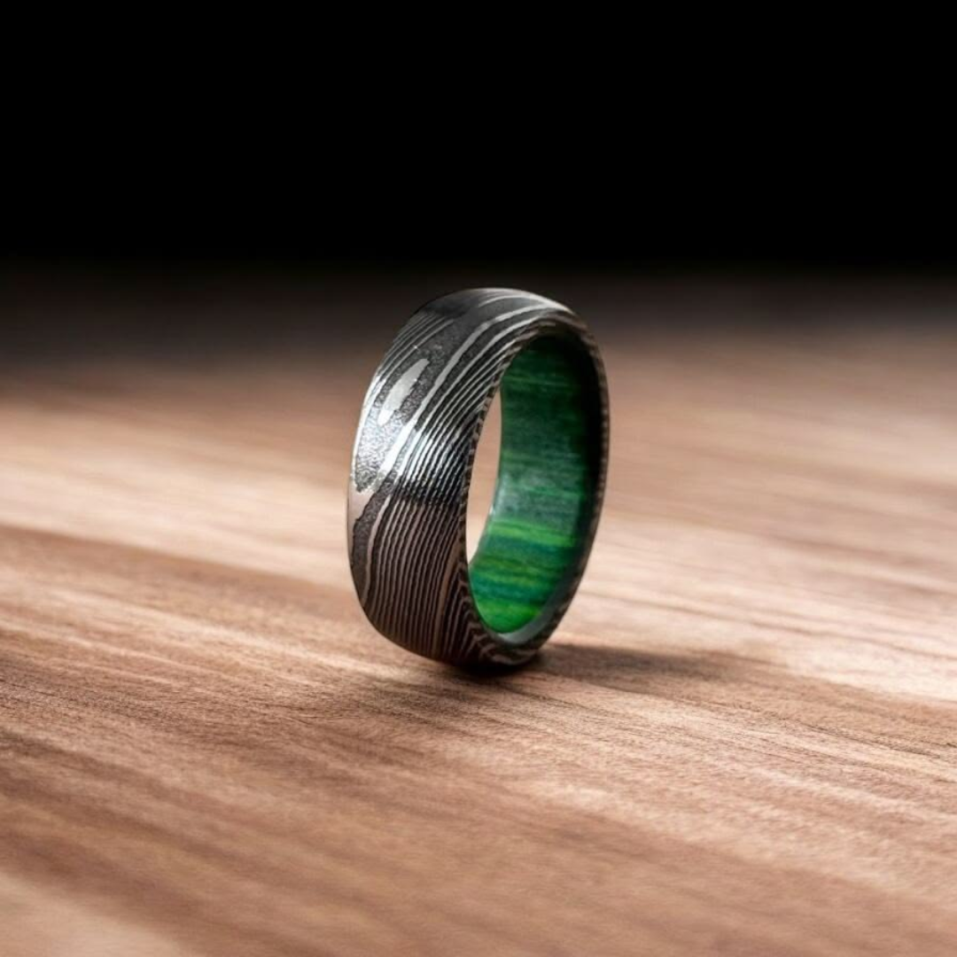 Bague pour homme en émeraude de minuit