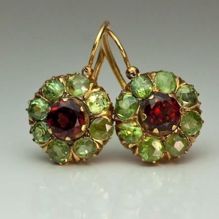 Boucles d'oreilles vintage rondes en cristal vert et rouge | Or
