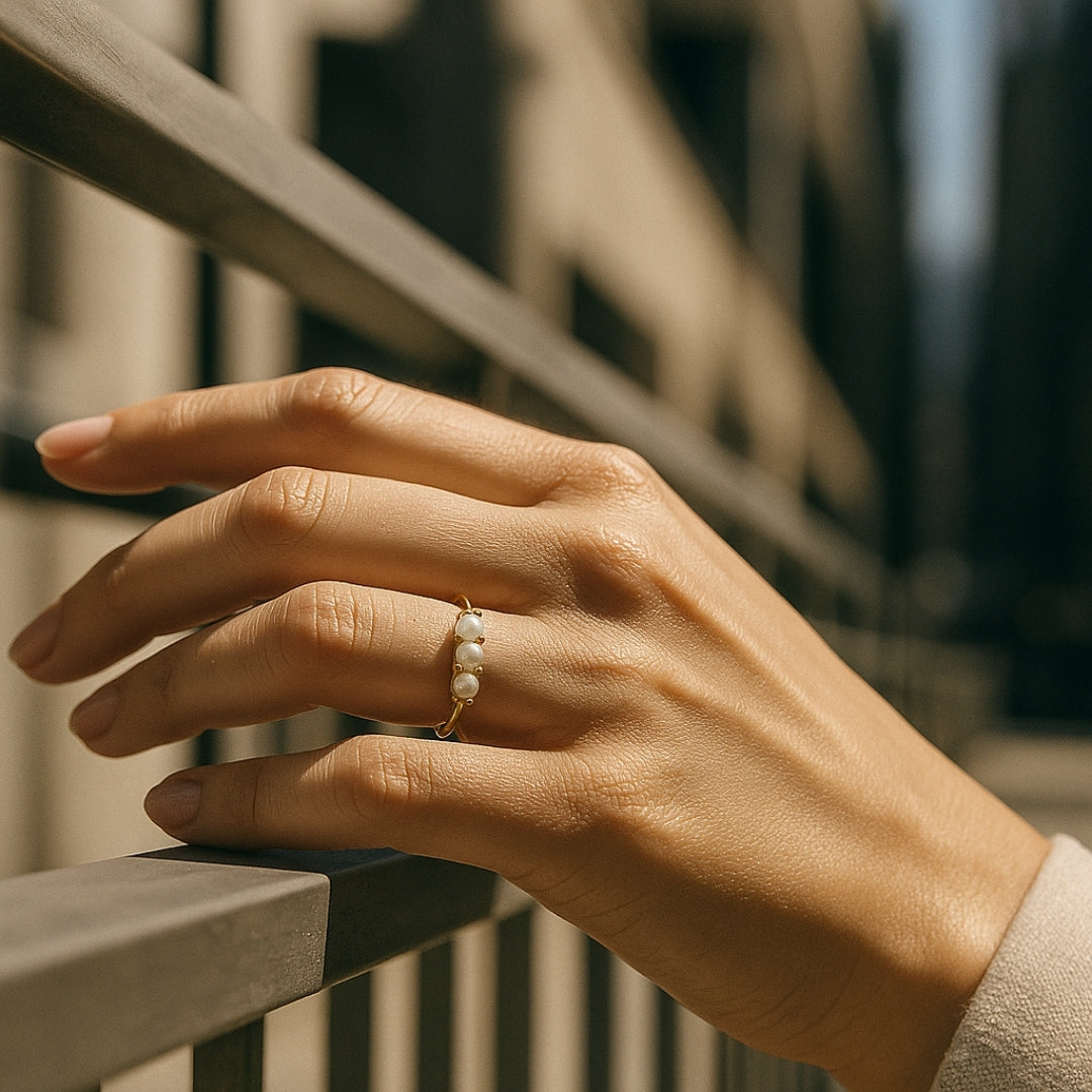 Bague en Or avec Trois Perles