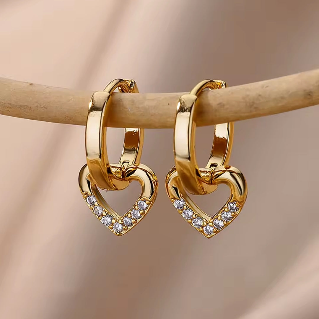 Boucles d'oreilles en cœur doré brillant