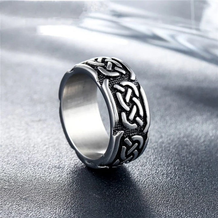 Bague en Argent avec Nœud Celtique