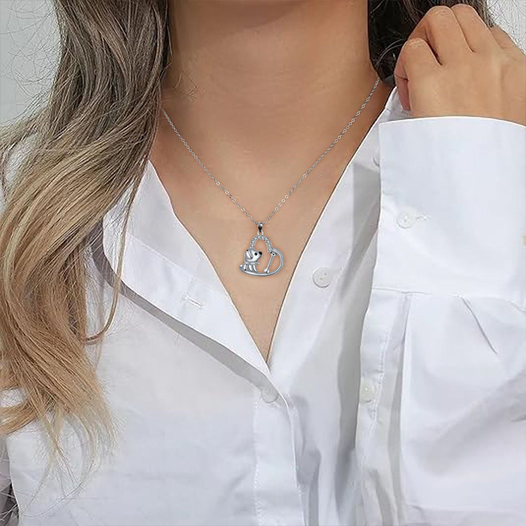 Collier pour chien avec pendentif en forme de cœur