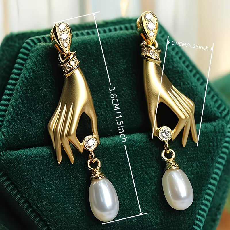 Boucles d'oreilles en perles à main gracieuse