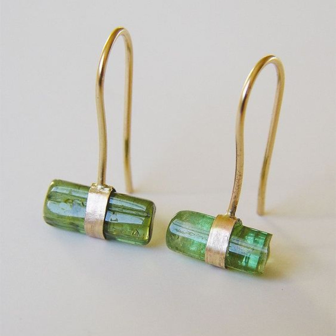 Boucles d'oreilles vintage en pierre verte et or