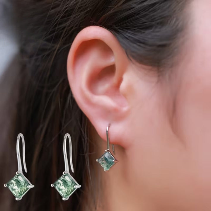 Boucles d'oreilles en agate mousse cubique