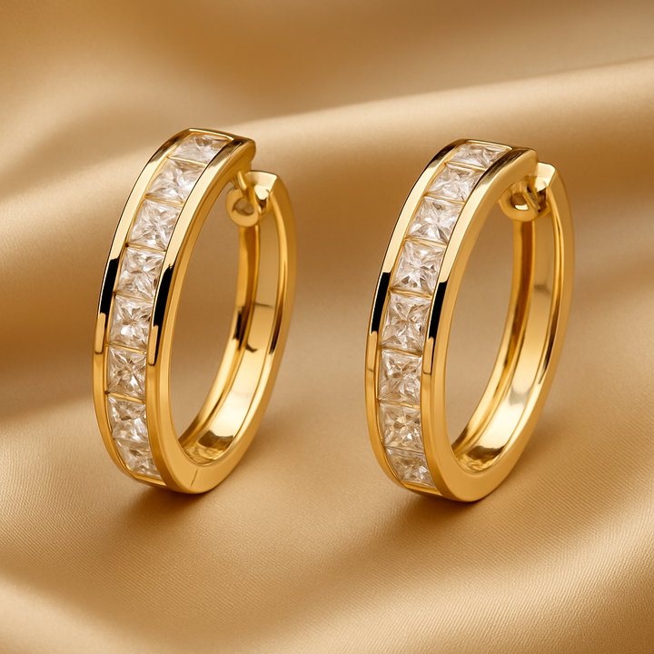 Boucles d'oreilles en or luxe avec des cristaux