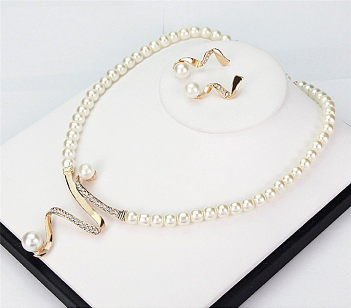 Collier en Perles Naturelles + Ensemble Boucles d'Oreilles
