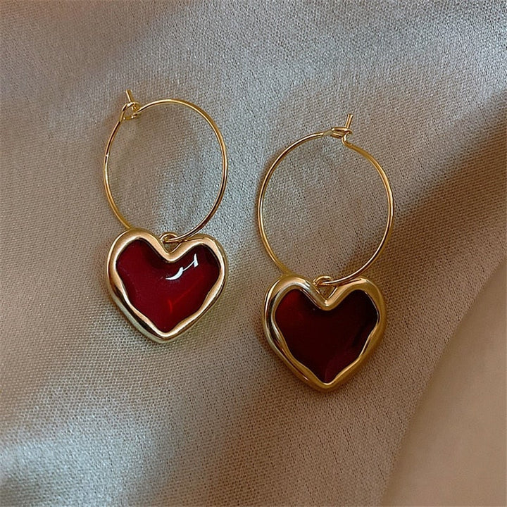 Petites Boucles d'Oreilles Cœurs Rouges