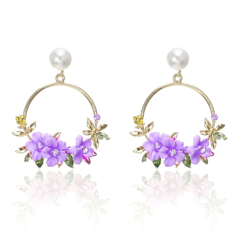 Boucles d'oreilles en fleur et perles en or