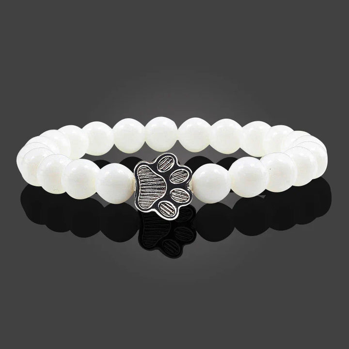 Bracelet en perles avec motif de patte – Design en pierre naturelle