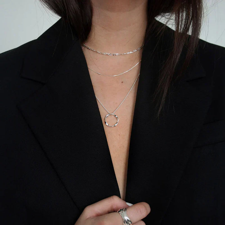 Collier Open Circle à Trois Rangées | Or Blanc