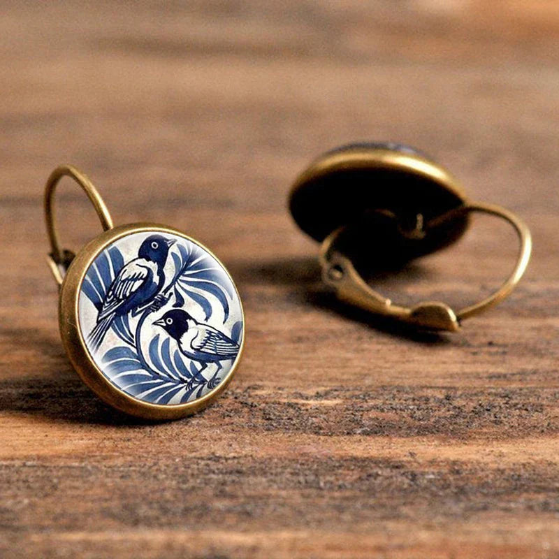 Boucles d'oreilles en verre sous cloche Vintage Blue Magpie