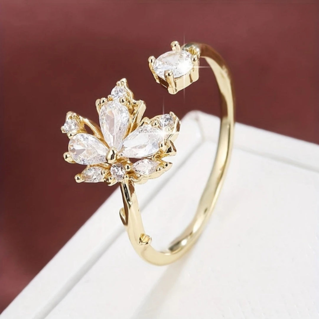 Bague en Or Feuille Cristalline