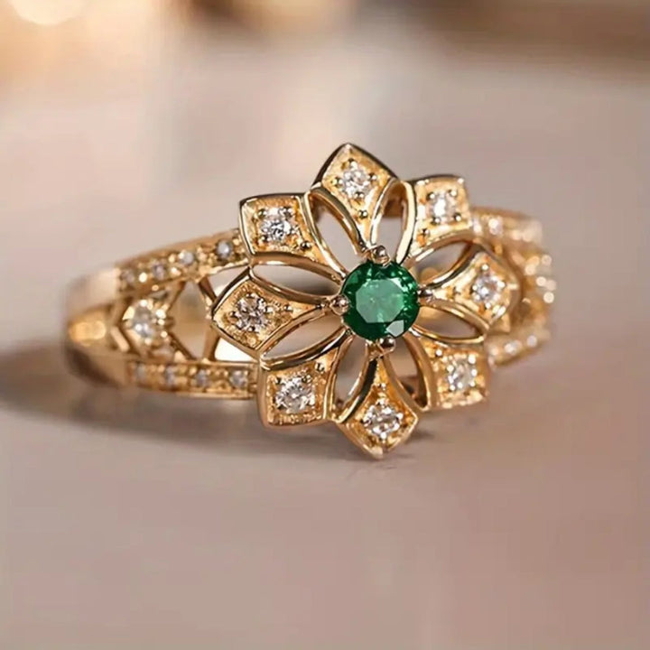 Bague en Or Creux avec Fleurs Vertes