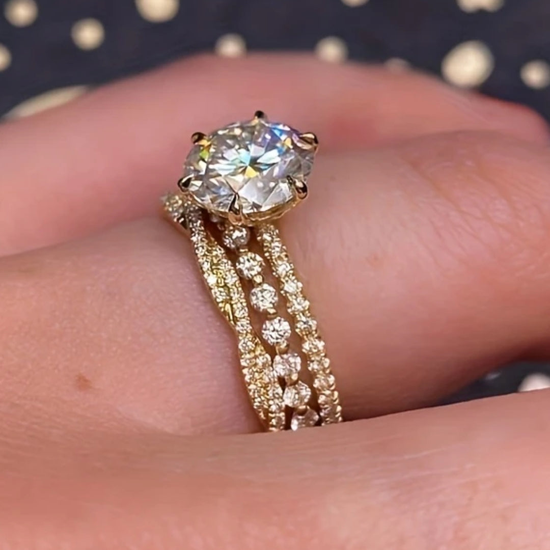 Bague en Zirconia Doré Élégante à Couches