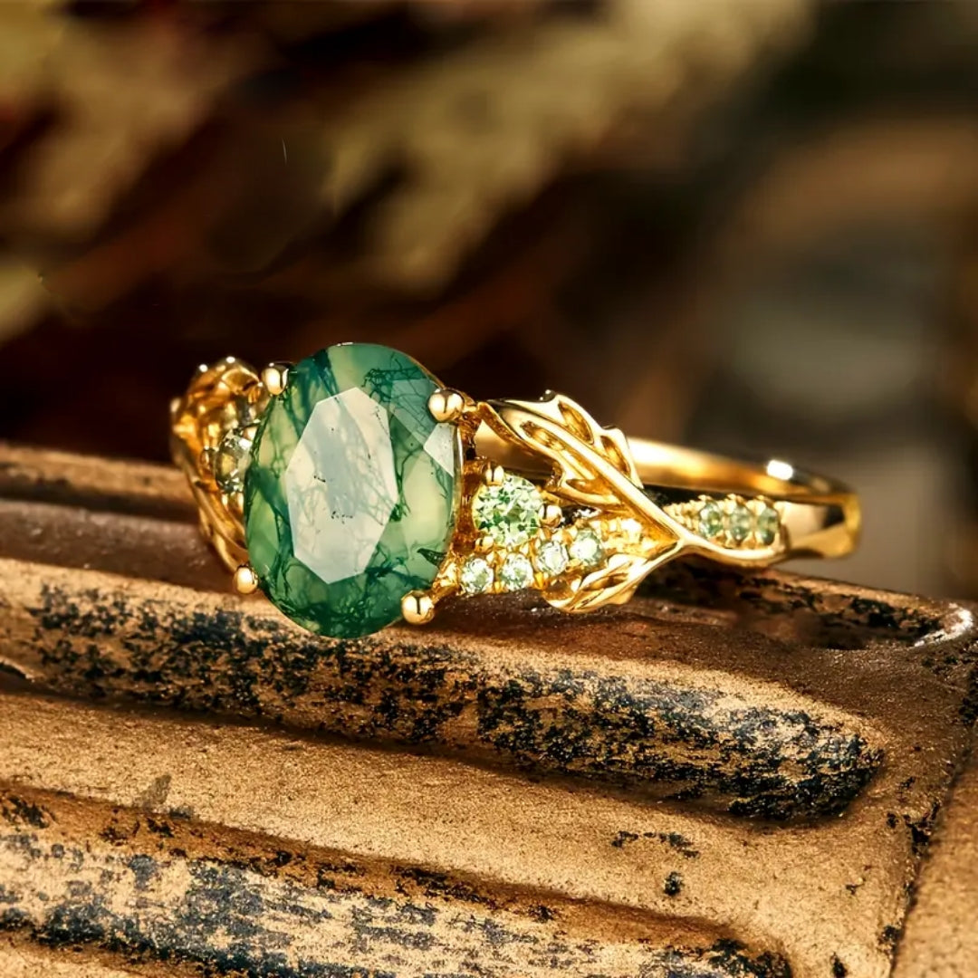 Bague en Pierre Verte Dorée