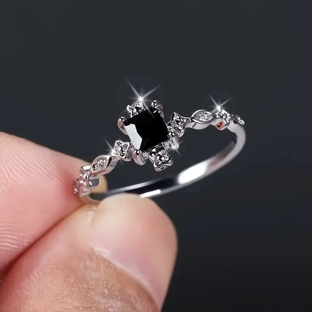 Bague en Argent avec Cristal de Zircon Noir