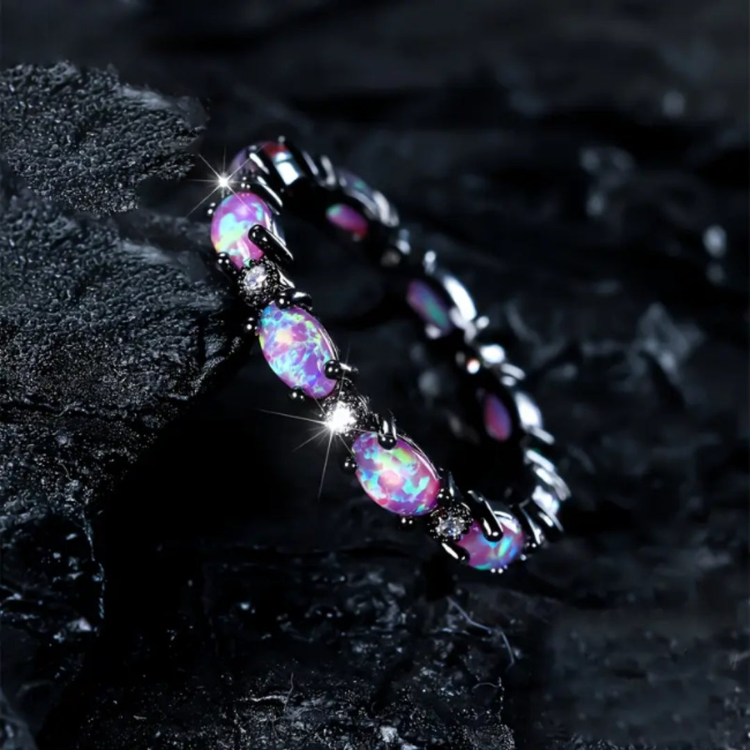 Bague en argent avec opale violette
