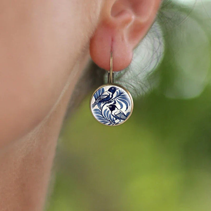 Boucles d'oreilles en verre sous cloche Vintage Blue Magpie