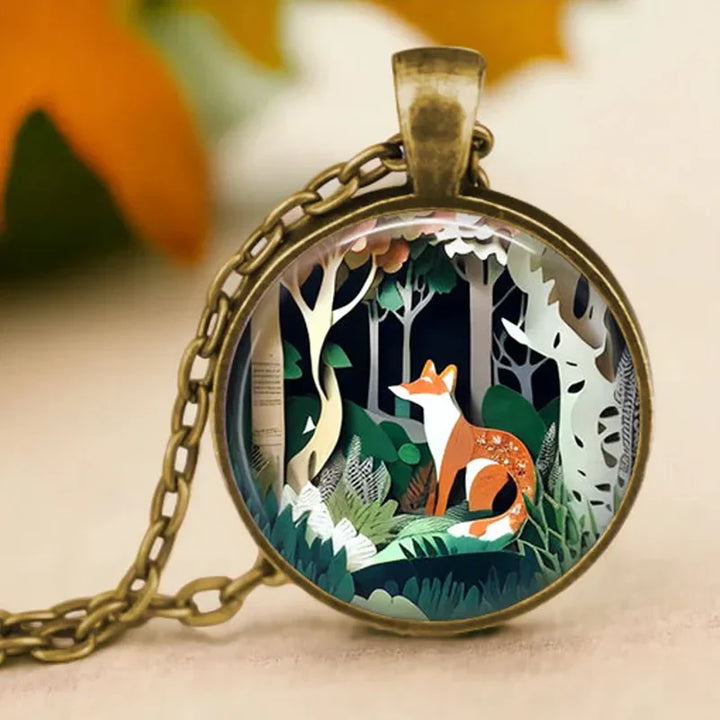 Collier en verre avec pendentif esprit de la forêt