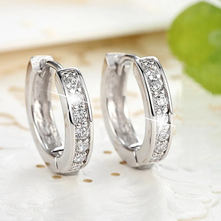 Boucles d'oreilles créoles en zirconium incrusté