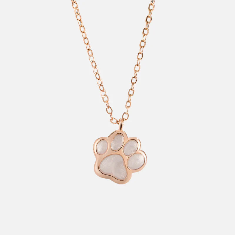 Collier avec Pendentif Patte