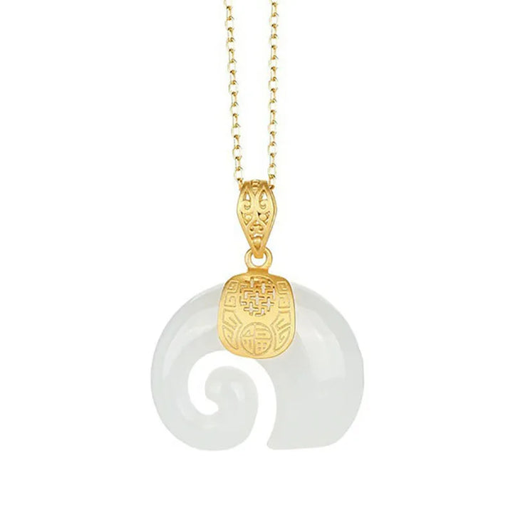 Pendentif Éléphant en Jade Hetian – Chaîne Plaquée Or 18K pour Femmes