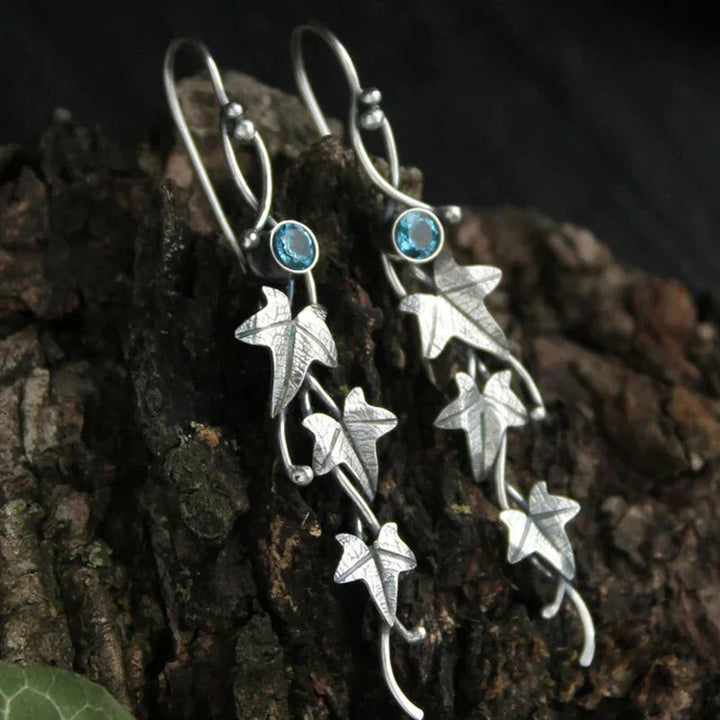 Boucles d'oreilles Elf en Feuille Antique | Or Blanc