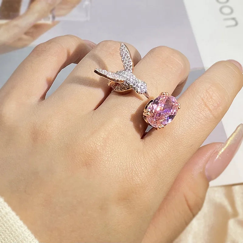 Bague en Pierre Précieuse Colibri Ajustable – Zircon, Plaqué Or 14K