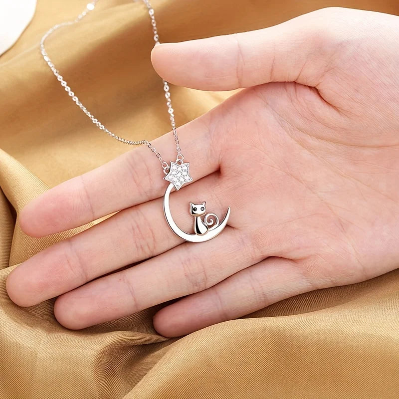 Collier en argent sterling avec chat, lune et étoile