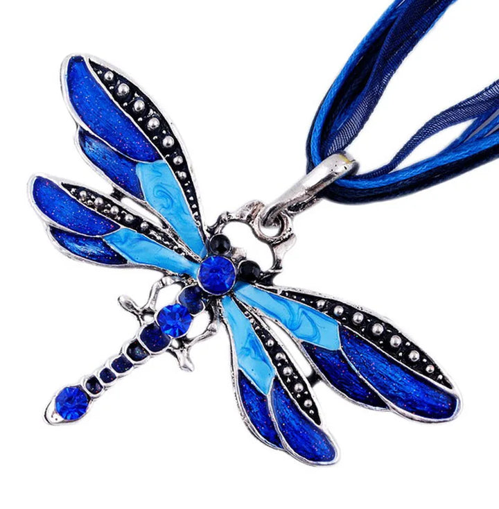 Pendentif en forme de libellule en cristal