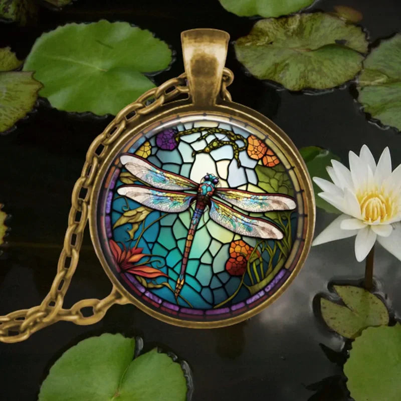 Collier en verre avec pendentif esprit de la forêt