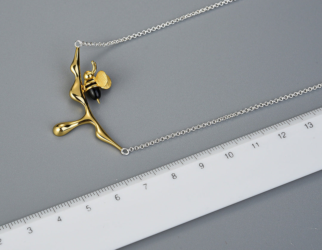 Collier en Miel Coulant et Abeille