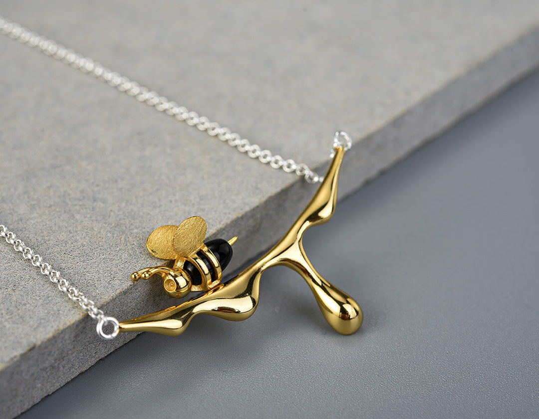 Collier en Miel Coulant et Abeille
