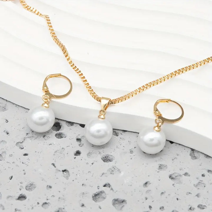 Ensemble de Collier en Perles Élégant et Gracieux