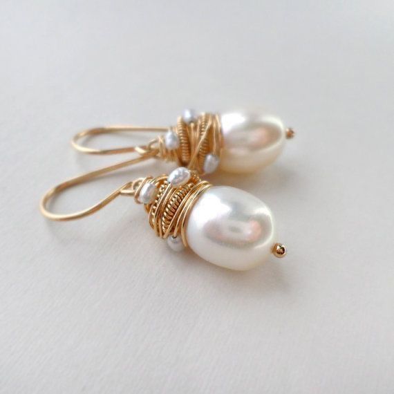 Boucles d'oreilles Vintage Perles et Fils Dorés