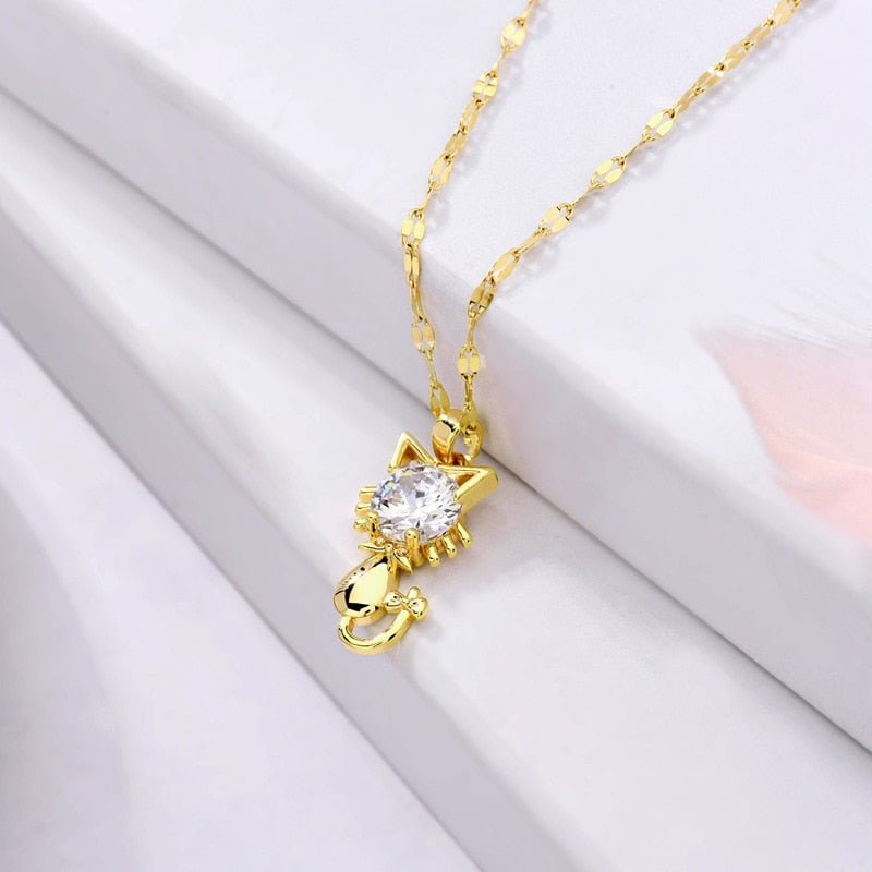 Collier de chat plaqué or avec zircon