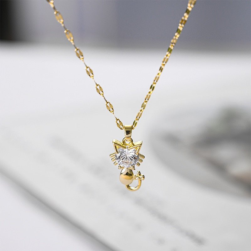 Collier de chat plaqué or avec zircon