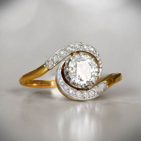 Bague Spirale en Zirconia Vintage