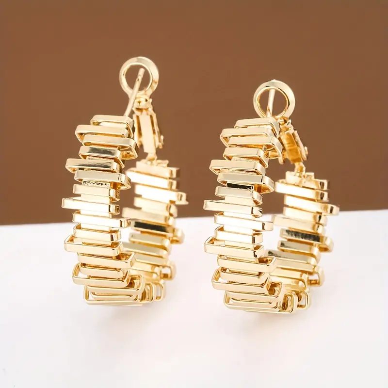 Boucles d'oreilles en forme de créole irrégulière en or