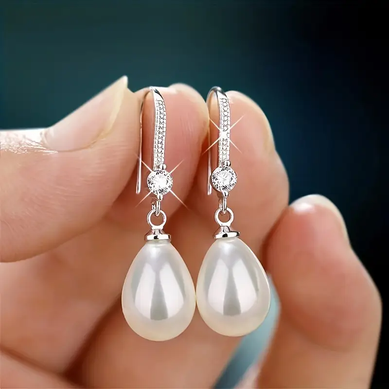 Boucles d'oreilles en perles goutte d'eau en zirconium doré