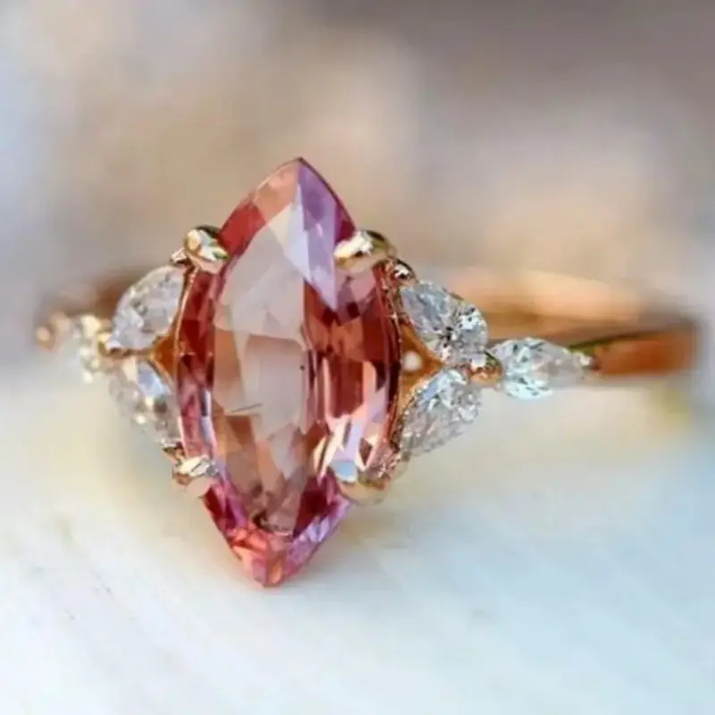 Bague en Zirconia Orange Ovale en Or