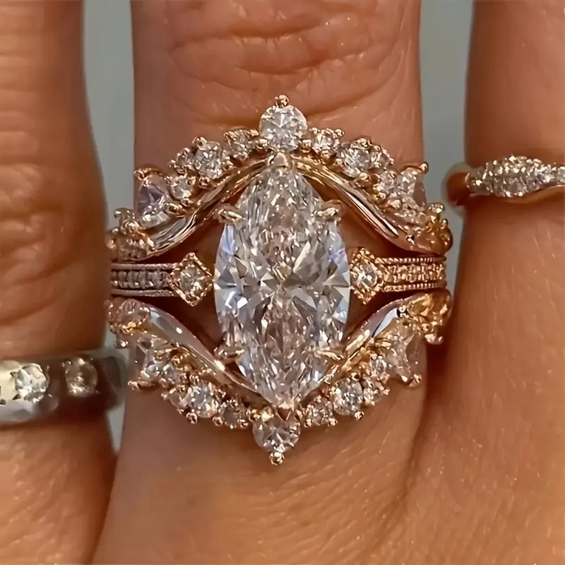 Bague en Zirconia Rose Élégante et Brillante
