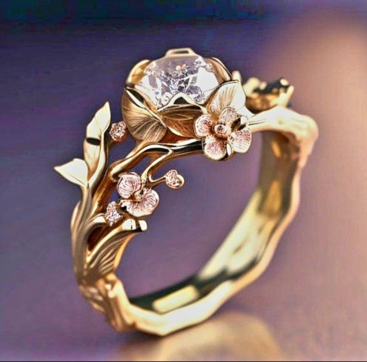 Bague Exotique en Cristal Doré en Forme de Fleur