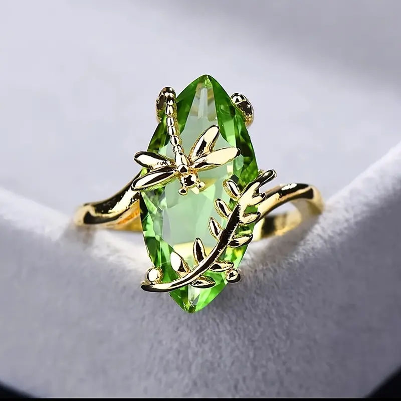 Bague en Or Libellule en Cristal d'Olive