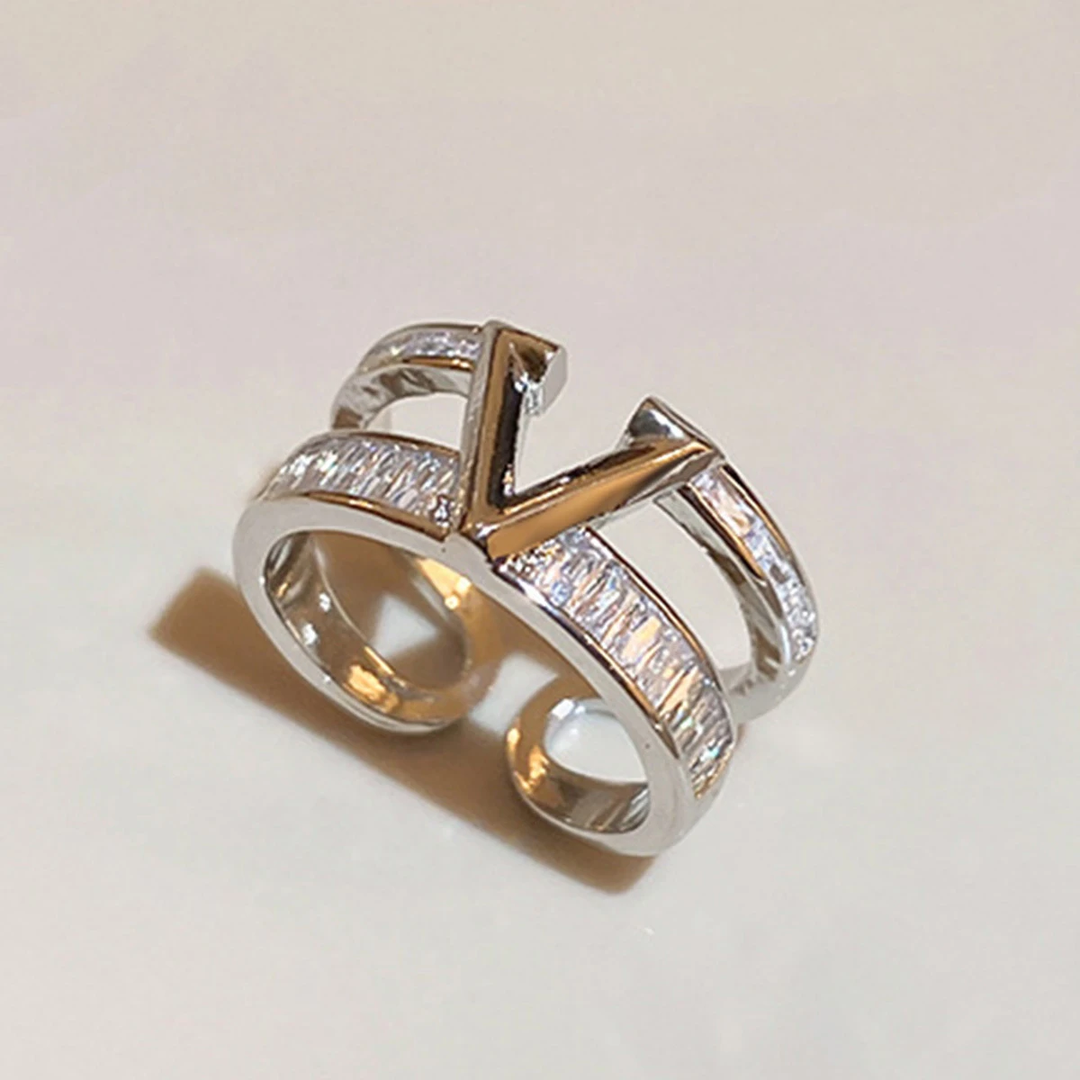 Bague Brillante en Forme de V à Couches
