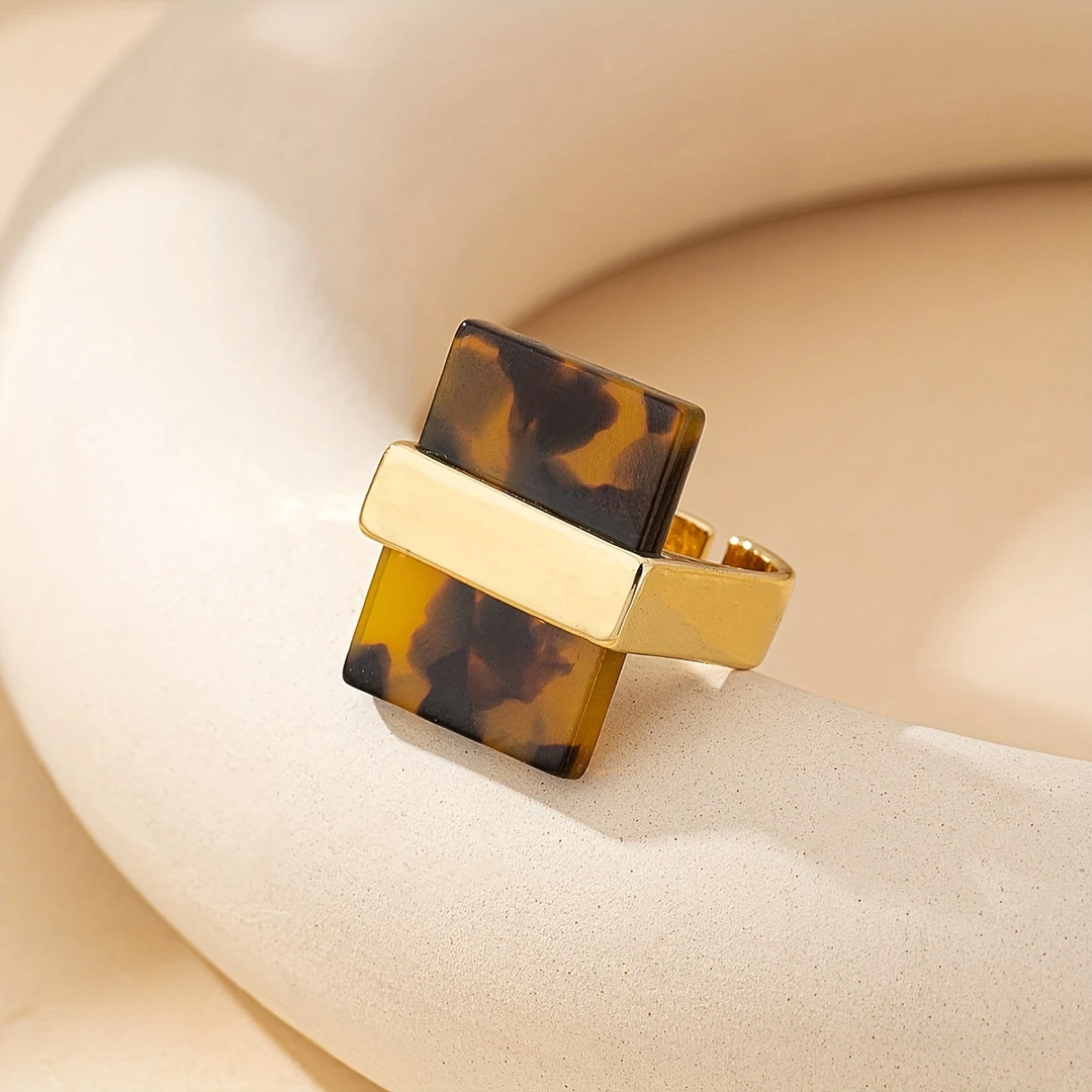 Bague en Pierre Tigre Carrée