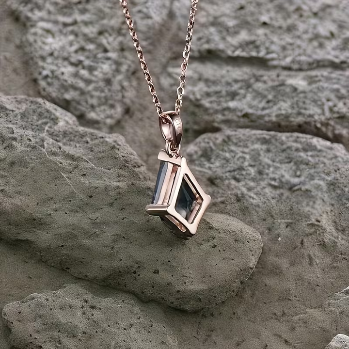 Collier Goutte Géométrique en Agate Mousse