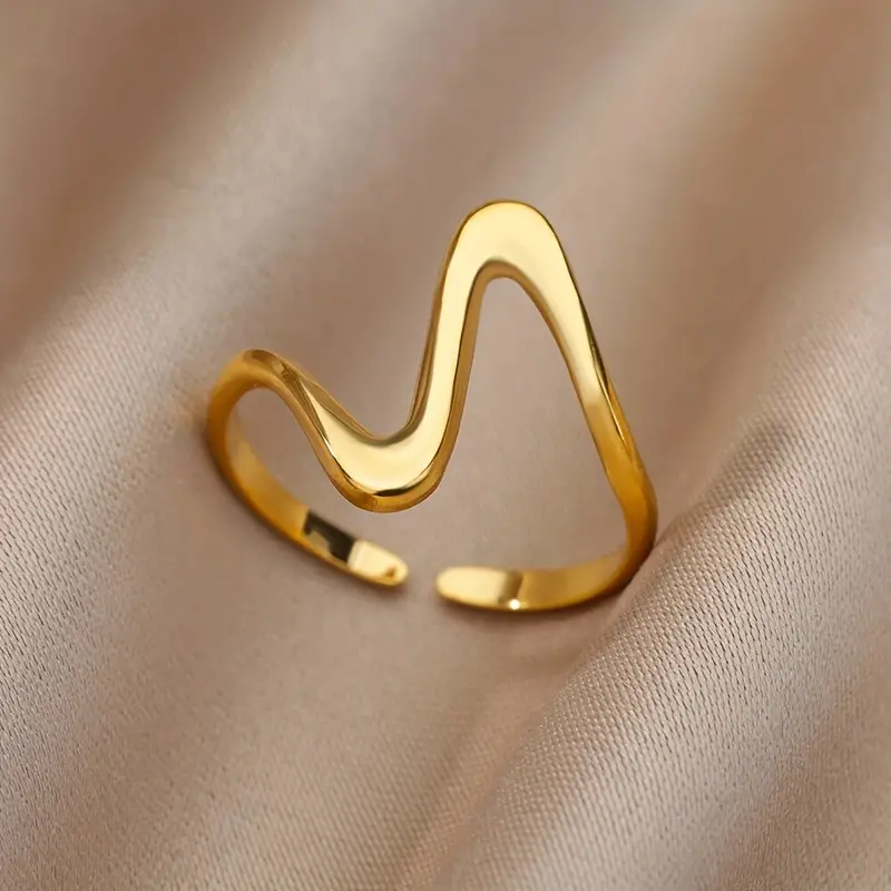 Bague en Or Irrégulière